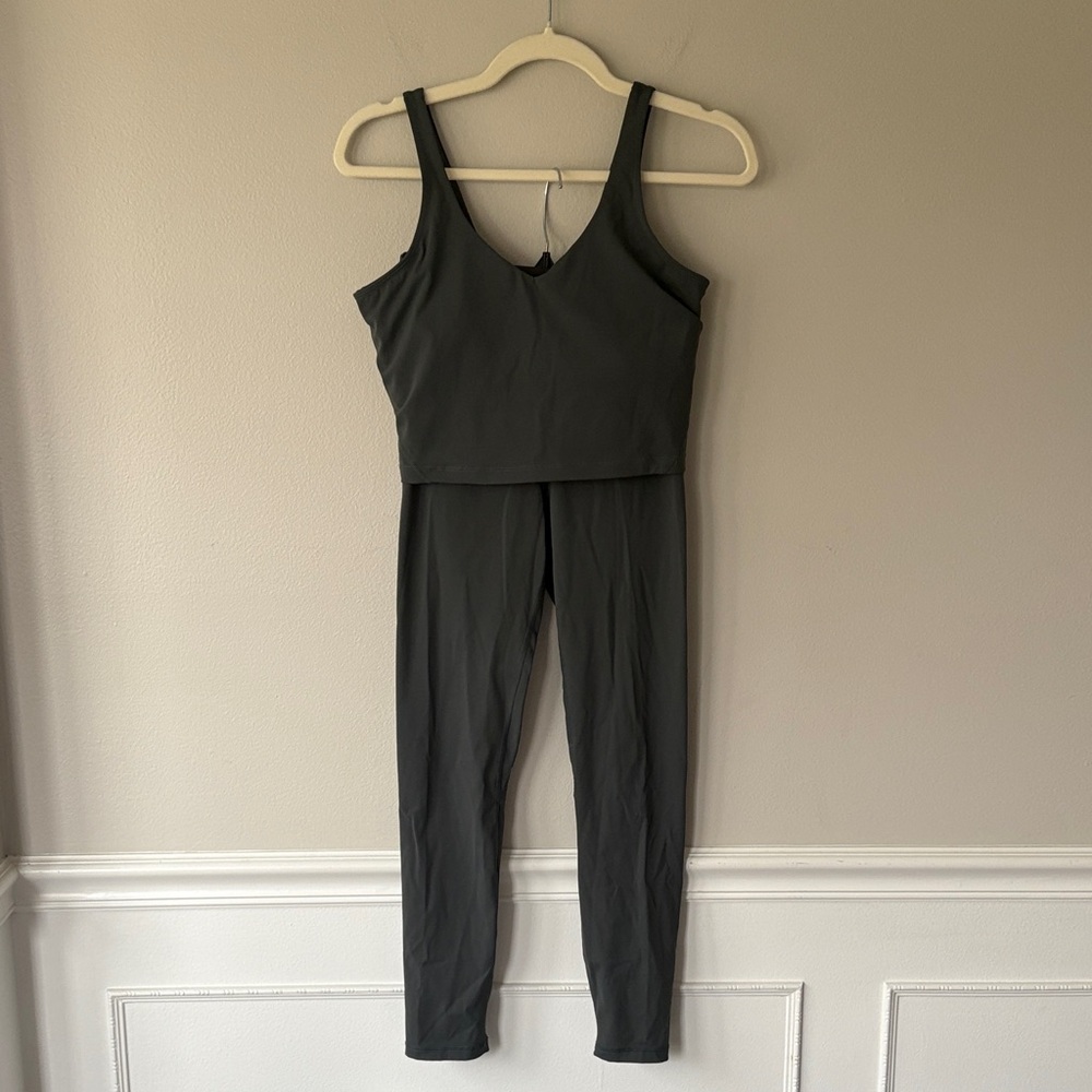 Kimberly C 2 piece Activewear Set With Tank And Leggings Gray/Green